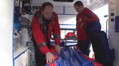 Sanitka XXL: Pražská nemocnice má vůz pro převoz obézních pacientů