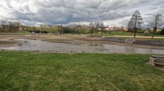 V koupališti Rolava bude kvalitnější voda. Sinice odstraní bypass a vrty