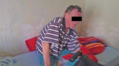 Z ubytovny hrůzy tajně vyvezli tři muže. A posadili je v nemocnici