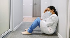 Dochází mi síly, říká lékařka. Na klidné Vánoce s rodinou může zapomenout