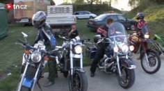 MOTORKÁŘSKÝ SRAZ. Pivo, silné stroje a řev motorů