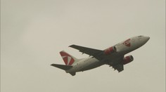 Omikron komplikuje leteckou dopravu. Aerolinky zrušily skoro osm tisíc spojů