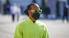 Boj o titul mistra světa vrcholí! Rekordman Hamilton mění motor
