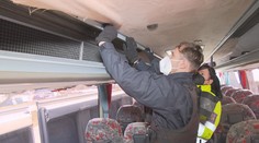 Celníci zadrželi autobus z Ukrajiny, byl plný neproclených cigaret