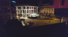 Demonstranti se prali s uprchlíky v Budyšíně, město hlídá policie