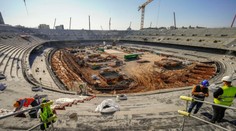 Místo rekonstrukce rvačka. Dělníci se na Camp Nou poprali, použili i tyče
