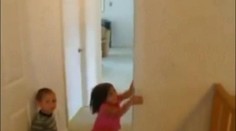 VIDEO: Děti udělají pro sladkost všechno