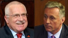 Topolánek: Česká ústava umožňuje Klausovi nepodepsat Lisabon