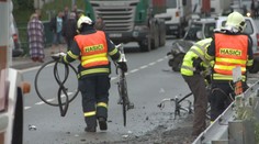 Opilý cyklista se v Pardubicích srazil s kamionem. Ten si toho ani nevšiml