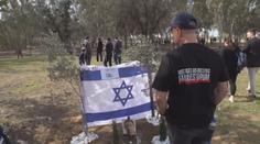 Hamás pozastavil jednání o rukojmích. Izraelci protestovali za jejich propuštění