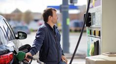 Ceny paliva letí rychle vzhůru. Litr může stát až 35 korun, kvůli Íránu