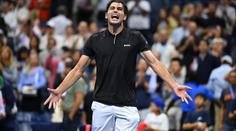 Spojené státy mají po 18 letech finalistu US Open, světovou jedničku vyzve Fritz