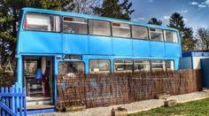 LUXUSNÍ PŘESTAVBA: Autobus předělali na super bydlení!