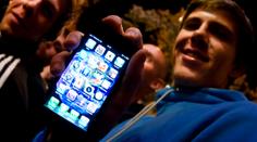Podvodníci vylákali z nic netušících lidí peníze, přes SMS zprávy jim lidé dobíjeli kredit