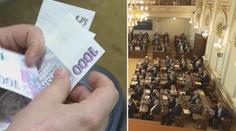 Sněmovna schválila delší ošetřovné pro rodiče, paušální daň i odklad EET