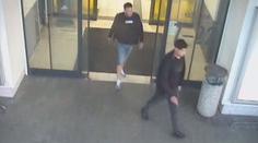 Muži se vydávali za hluchoněmé a vybírali peníze. Hledá je policie