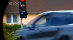 Vyzkoušeli jsme policejní superdalekohledy. Co vše vidí?