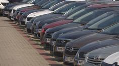 Spalovací motory i po roce 2035, připustila poprvé Evropská komise. Má ale podmínky