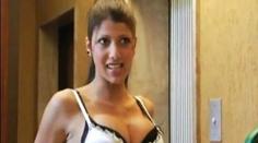 Sexy učitelka v rajcovním VIDEU: na učení je příliš hezká, zlobí se rodiče