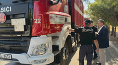 Čeští hasiči začínají pomáhat s požáry v Řecku. V Athénách je situace vážná
