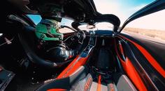 Nové nejrychlejší auto světa umí 533 km/h. Zažijte rekord přímo v kabině!