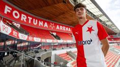 Sorry ségra. Fotbalová Slavia vtipně představila novou posilu