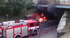 DRAMA NA DÁLNICI D8: Rodina unikla před plameny na poslední chvíli!