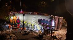 V Hong Kongu boural dvoupatrový autobus, nejméně 19 mrtvých!
