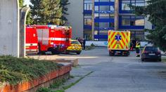 Ve škole v Plzni unikla neznámá látka. Přiotrávilo se 28 dívek
