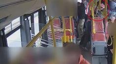 Střelbě v autobuse na Smíchově předcházela brutální bitka! VIDEO