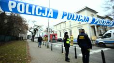 V domě u Lublinu našli tři mrtvé lidi a dva psy. Experti varují před tichým zabijákem