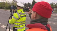 Tisíce policistů na silnicích. Kontrolovali, jak rychle řidiči jezdí