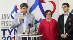 Občas mě zlobí! Zapomíná, kam dal své věci, směje se Dana Fischerová