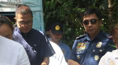 Smrt Míši na Filipínách byla vražda. Zoufalá rodina ji ani nemůže pohřbít