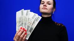 Strany slibují hory doly. Nejdražší sliby mají komunisté