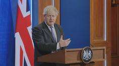Johnson bude nadále premiérem Británie. Ustál hlasování o nedůvěře