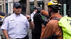 Střelba na Tour! Policisté pálili po agresivním řidiči. Ten jim utekl