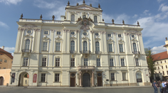 Zásah NCOZ na arcibiskupství: Má se jednat o podvod s majetkem, nikoho ale neobvinili