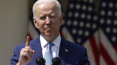 Biden oznámil první zpřísnění pro držení střelných zbraní v USA