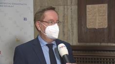 Ministr zdravotnictví chce opět omezit setkávání, uvidí se nejvýše dva lidé