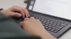 Světový výpadek ukázal zranitelnost IT systémů. Kolaps vyřadil banky i lékárny