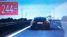 Čech závodil na slovenské dálnici. Za 244 km/h dostal tučnou pokutu!
