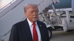 Trump utekl před novináři do auta. Ptali se na ruské drony v Polsku