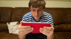 Porno i návod na sebevraždu: Děti v Česku ohrožuje nová sociální síť