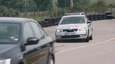 Revoluční systém českých vývojářů: Policii umožní zastavit auta na dálku