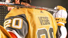 Nosekovo Vegas bude hrát ve zlatě! Nejmladší tým NHL představil novou sadu