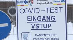 Obří fronty, test třikrát týdně. Pendleři jsou z nového opatření zoufalí