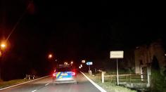 Brutální vražda na jihu Čech. Pomozte najít řidiče, který měl zapálit černé BMW