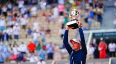 Užívej si tenis a vyhraj grandslam. Dojatá Krejčíková poslala vzkaz do nebe