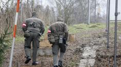Rakousko se bojí přívalu migrantů, chce nasadit na hranice vojáky